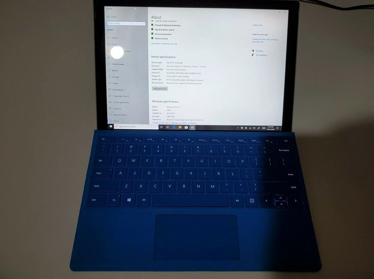 Surface Pro 8 eBay リーク