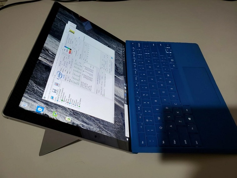 Surface Pro 8 eBay リーク