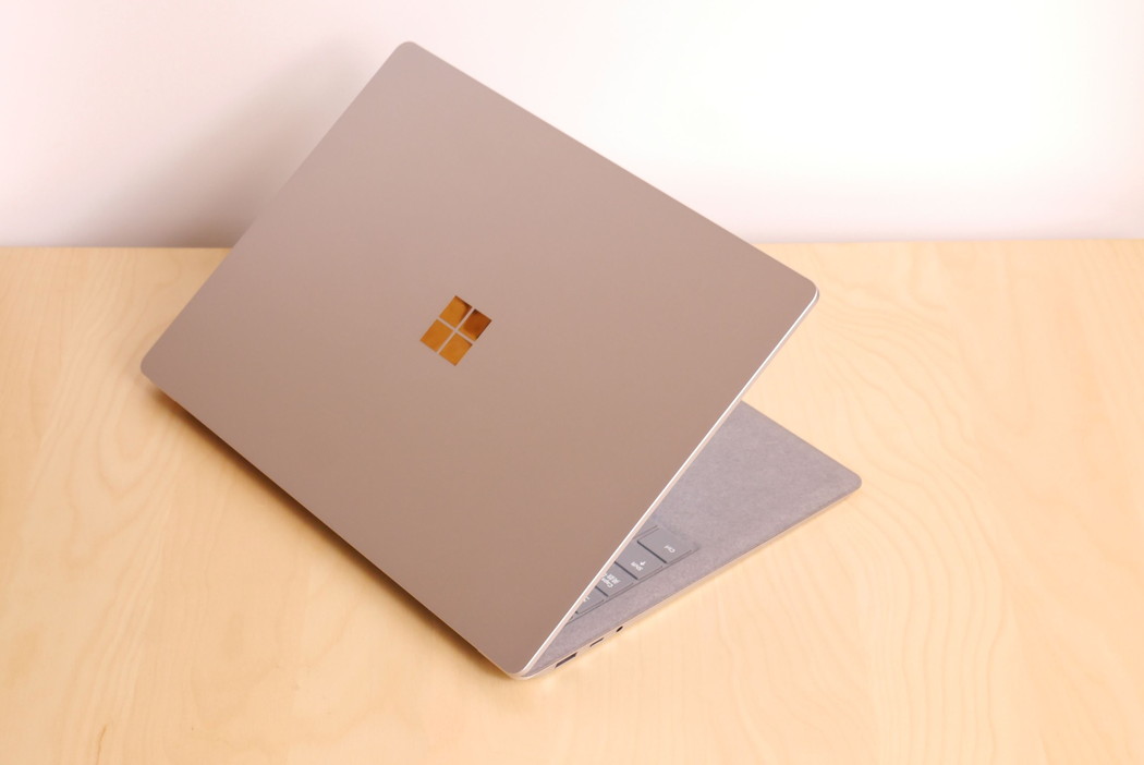 Surface Laptop 5 13.5インチ レビュー
