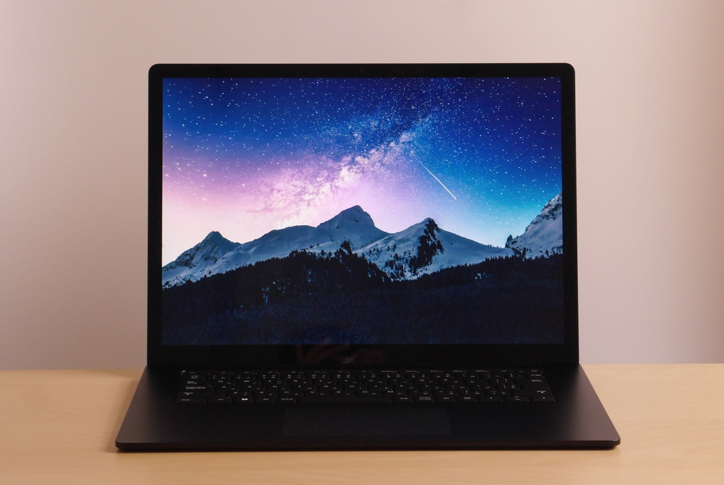 Surface Laptop 5 15インチ ディスプレイレビュー