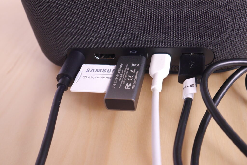 「Microsoft オーディオドック」使い方レビュー：Microsoft Teams認定 ハブ機能付き高音質スピーカー Surface PC レビューブログ