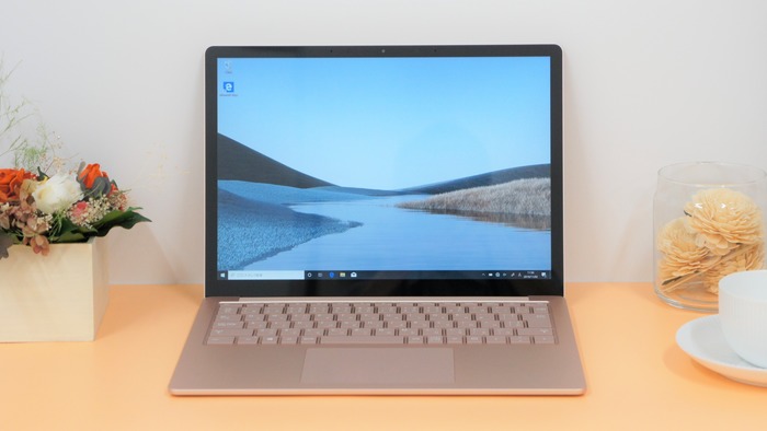 Surface Laptop 3 レビュー サンドストーンは女性向け。上品なのに優秀！ (13.5インチ 2019年モデル) - 誰かさんのタメイキ
