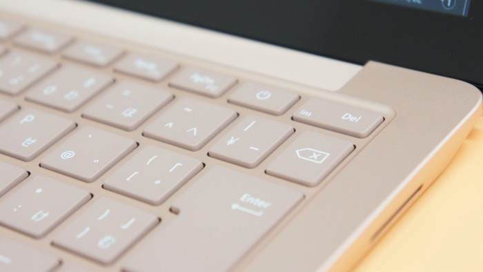 Surface Laptop 3 13.5インチ サンドストーン
