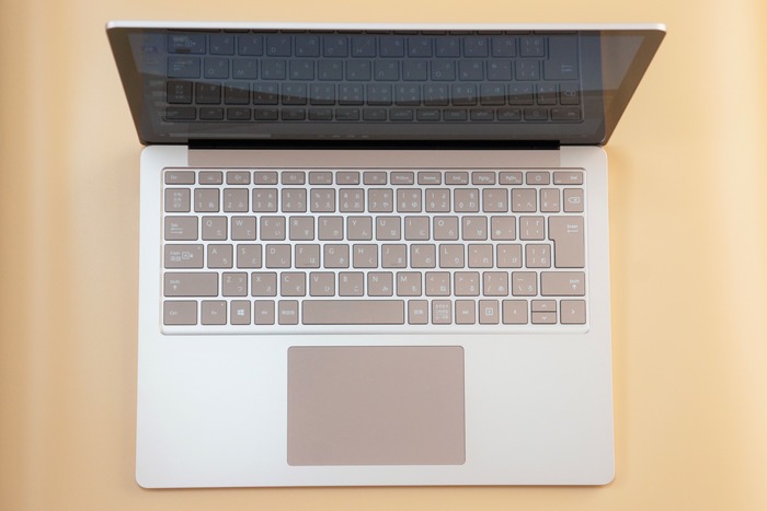Surface Laptop 3 13.5インチ サンドストーン