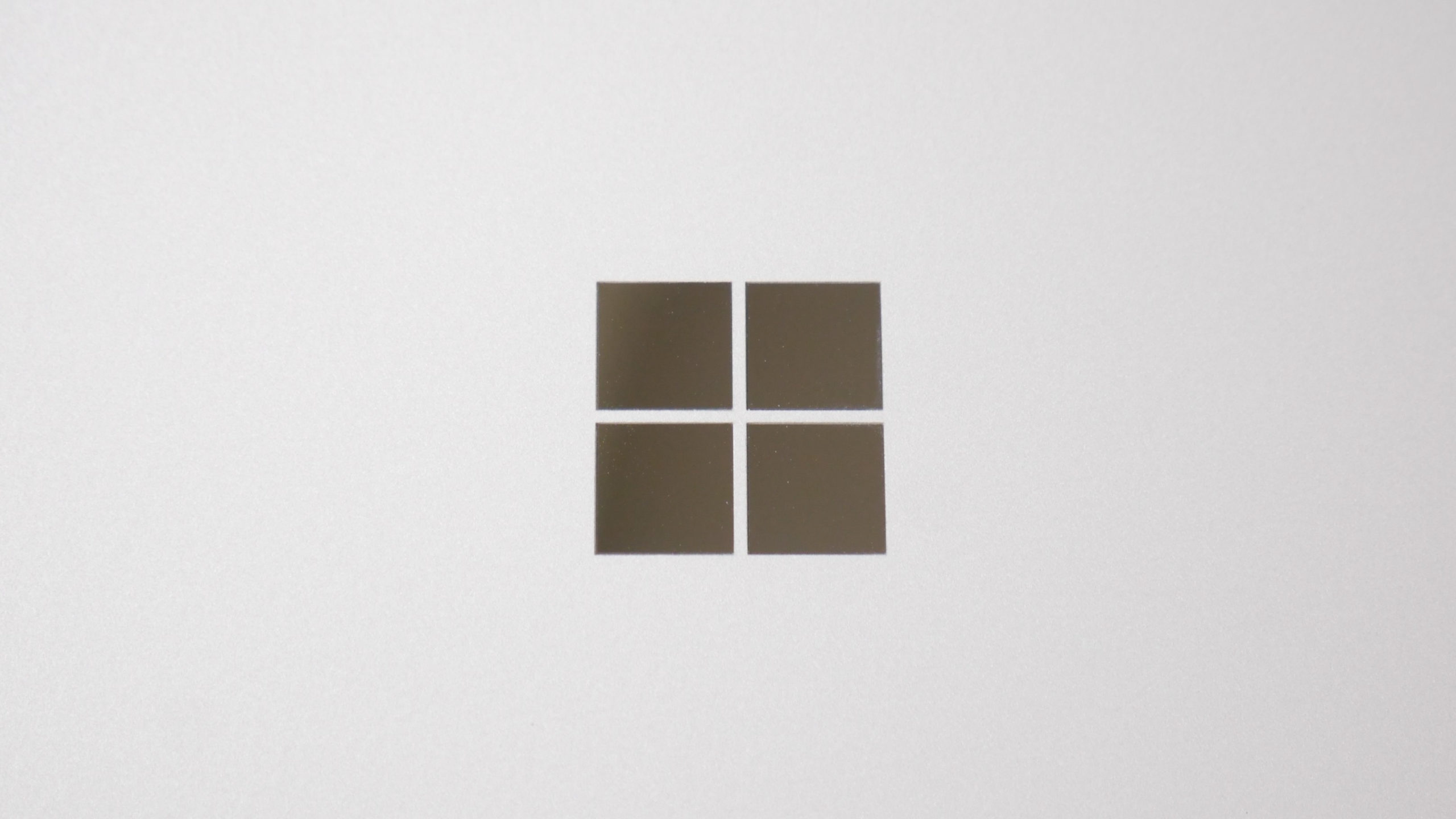 Surface Go 2 LTE 実機 レビュー