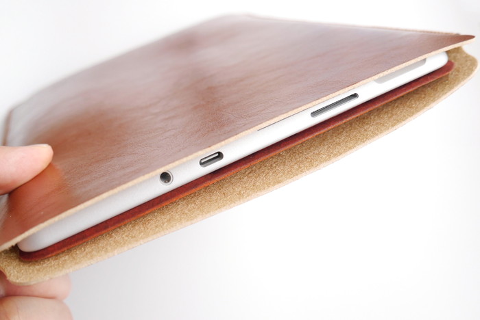 Surface Go 2 スリーブケース レビュー